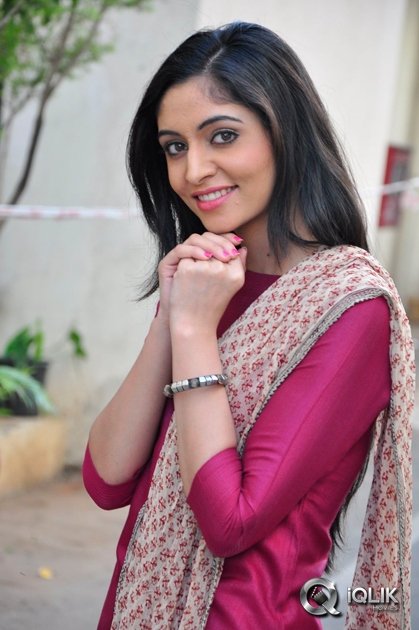 Zaheera-Khan-at-Padesave-Movie-Promotions